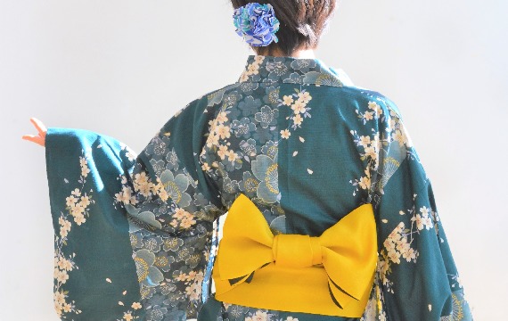  Kimonos and Yukatas